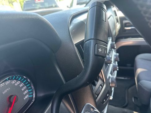 Used 2018 Chevrolet Silverado 1500 LT w/ Midnight Edition AWD/4WD image 31