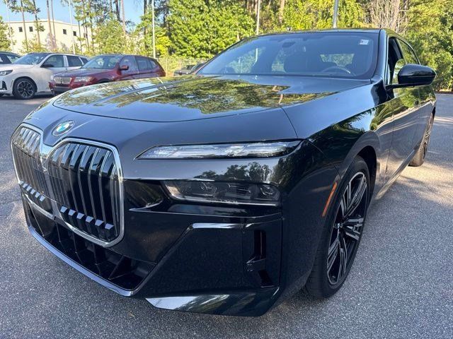 Certified 2024 BMW 760i xDrive w/ Executive Package AWD/4WD image 9