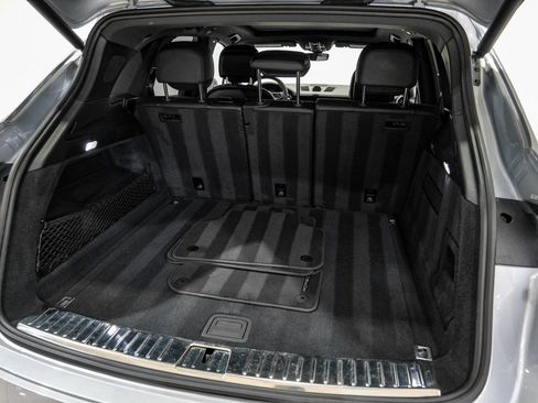 Used 2023 Porsche Cayenne image 48