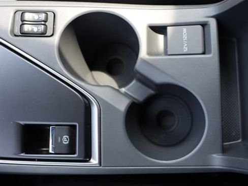 Certified 2025 Subaru Crosstrek 2.5i Premium AWD/4WD image 40