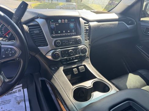 Used 2015 Chevrolet Suburban LT AWD/4WD image 15