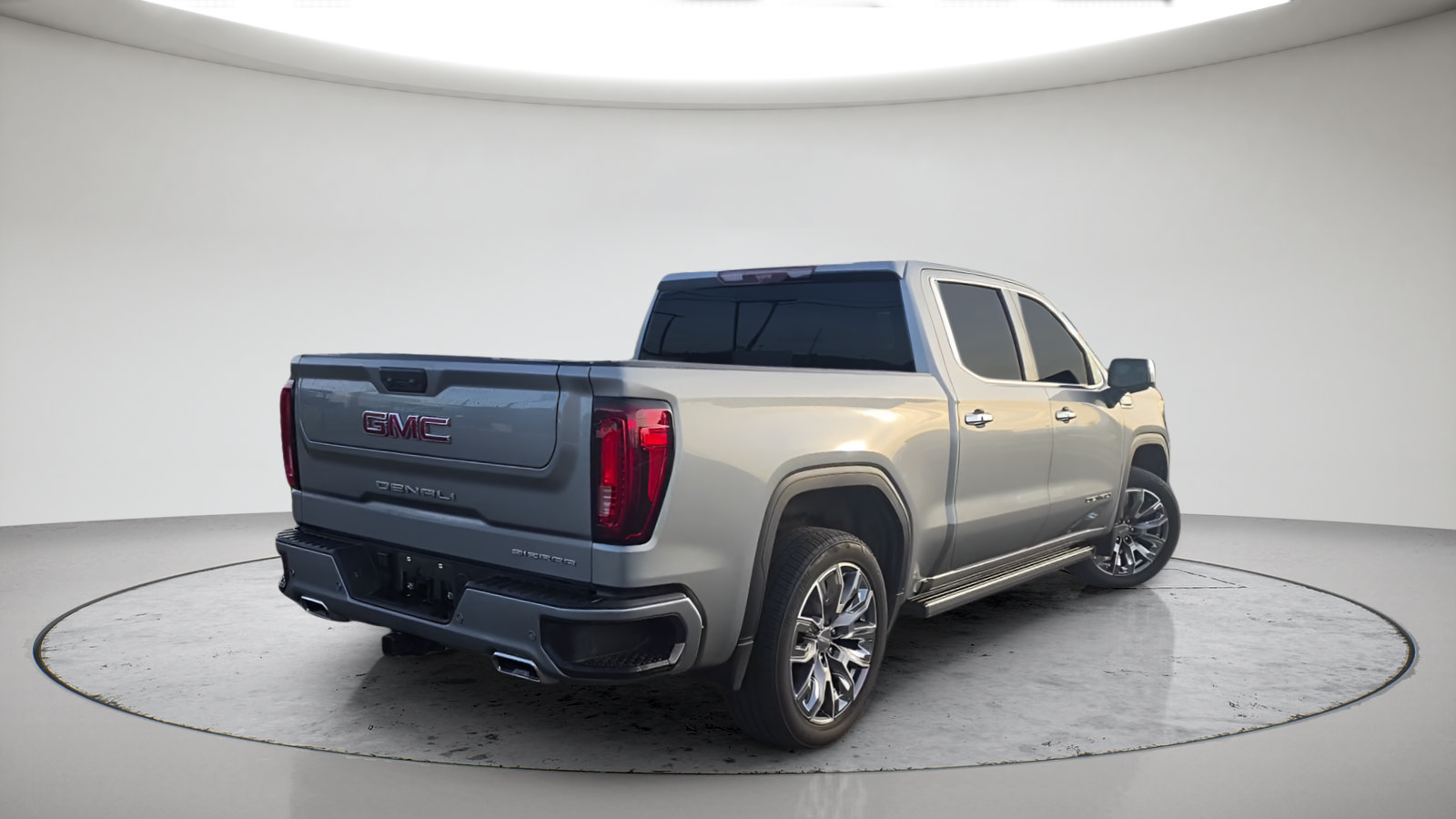 Used 2025 GMC Sierra 1500 Denali w/ Denali Reserve Package AWD/4WD image 7