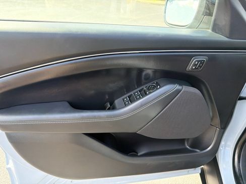 Used 2025 Ford Mustang Mach-E Select w/ Comfort Package Lite AWD/4WD image 18
