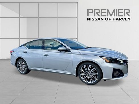 New 2025 Nissan Altima 2.5 SL FWD image 7