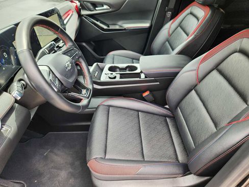 Certified 2026 Chevrolet Equinox RS w/ Convenience Package III FWD image 12