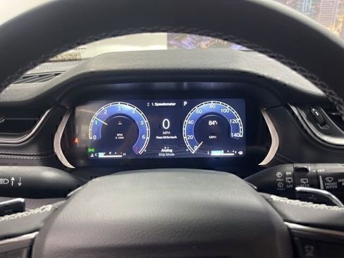 New 2025 Jeep Grand Cherokee Laredo image 12