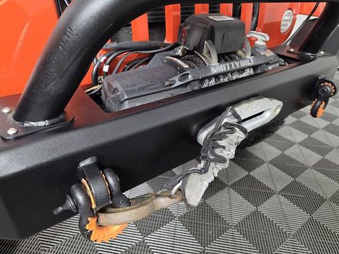 Used 2015 Jeep Wrangler Unlimited Sahara w/ Max Tow Package AWD/4WD image 14