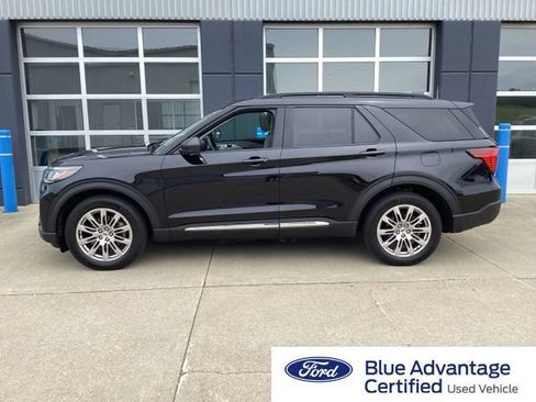 Used 2025 Ford Explorer Active w/ Active Comfort Package AWD/4WD image 1