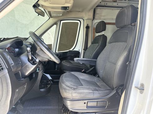 Used 2014 RAM ProMaster 2500 w/ Interior Convenience Group image 14