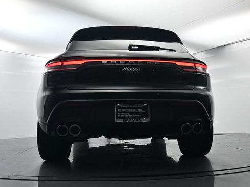 Certified 2025 Porsche Macan image 50