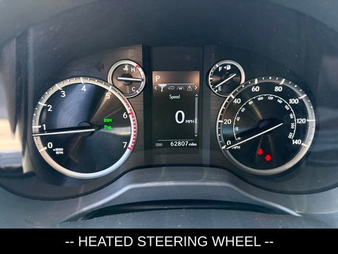 Used 2023 Lexus GX 460 Premium w/ Accessory Package image 9