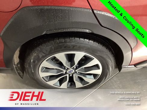 Used 2025 Subaru Outback Touring w/ Tech Package 3 image 10