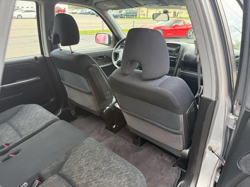 Used 2005 Honda CR-V LX image 61