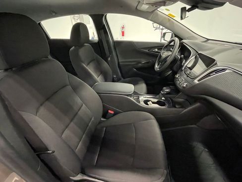 Used 2024 Chevrolet Malibu LS image 25