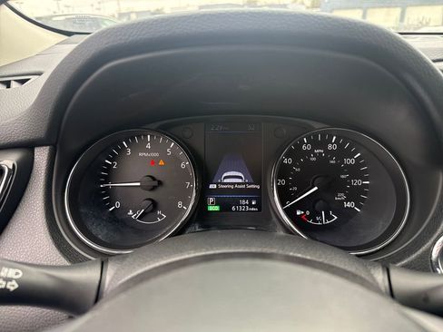 Used 2020 Nissan Rogue SL image 16