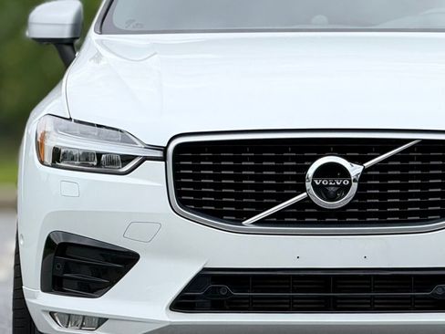 Used 2019 Volvo XC60 T5 R-Design w/ Protection Package Premier FWD image 14