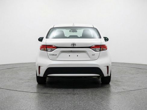 Used 2025 Toyota Corolla LE FWD image 7
