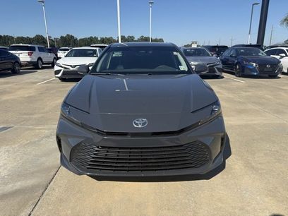 Used 2025 Toyota Camry Hybrid