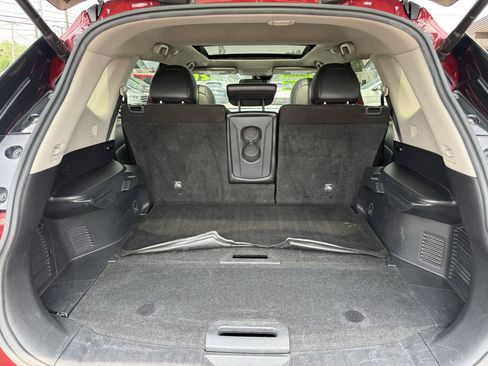 Used 2020 Nissan Rogue SL w/ Premium Package FWD image 16