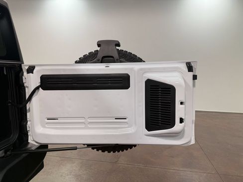 Used 2024 Ford Bronco Wildtrak AWD/4WD image 69
