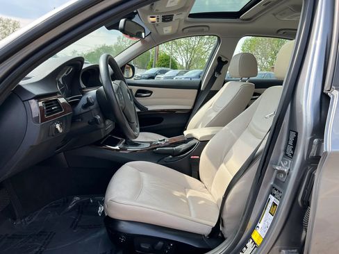 Used 2011 BMW 328i xDrive Sedan AWD/4WD image 17