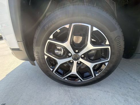 Certified 2026 Jeep Compass Limited AWD/4WD image 14
