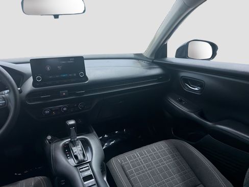 Used 2025 Honda HR-V LX image 21