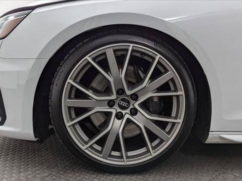 Used 2022 Audi S4 Premium Plus w/ Premium Plus Package AWD/4WD image 28