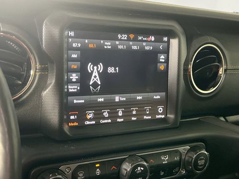 Used 2023 Jeep Wrangler Unlimited Sahara image 15