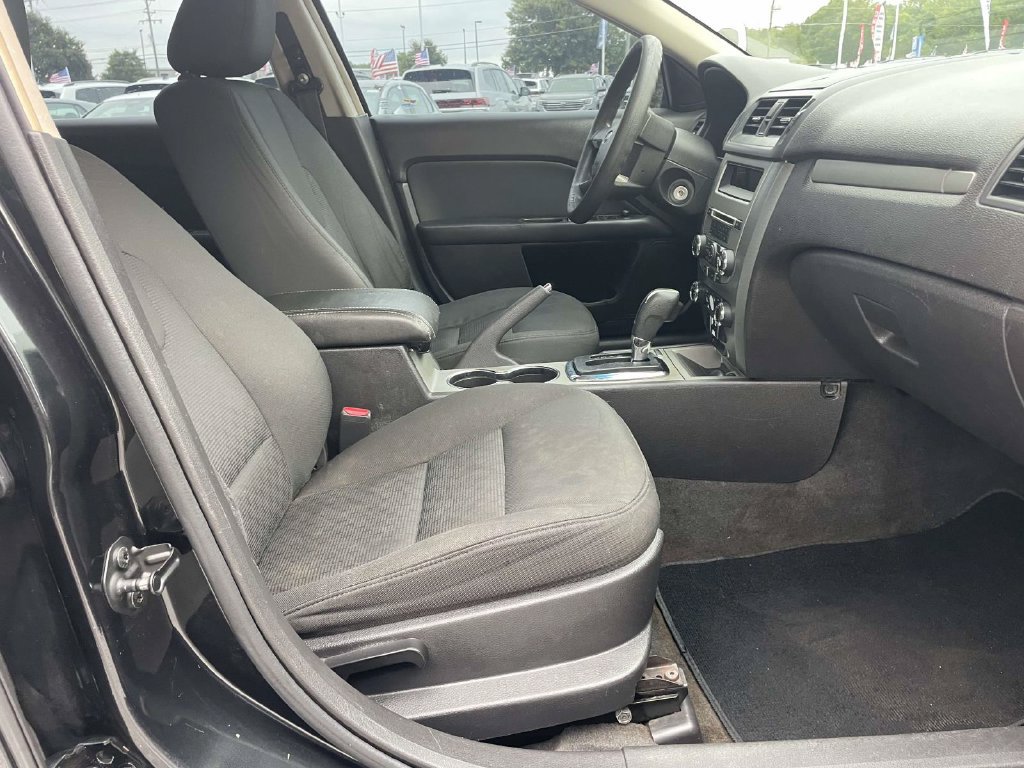 Used 2010 Ford Fusion SE FWD image 8