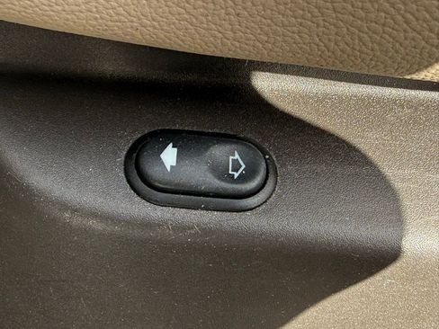 Used 2018 Jaguar F-PACE Prestige image 30