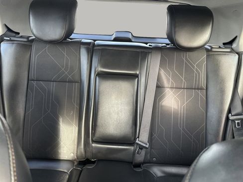 Used 2020 Chevrolet Trax LT w/ LT Convenience Package image 11