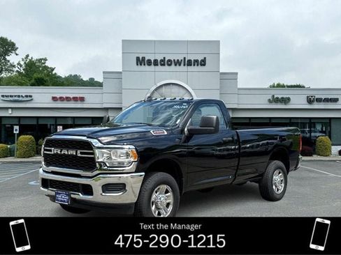 Used 2024 RAM 2500 Tradesman w/ Chrome Appearance Group AWD/4WD image 1