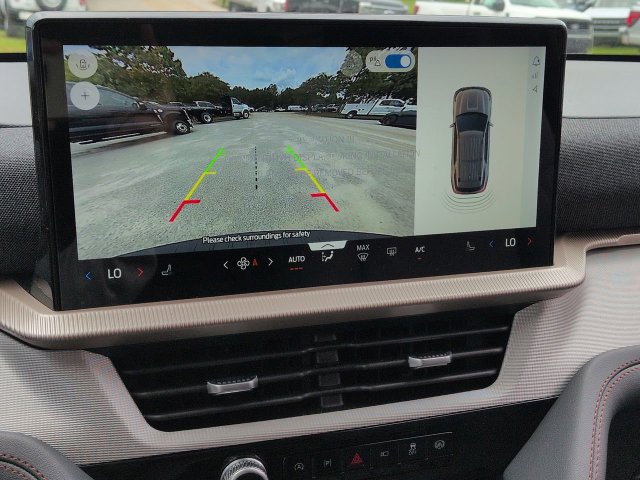 New 2026 Ford Explorer Active RWD image 22