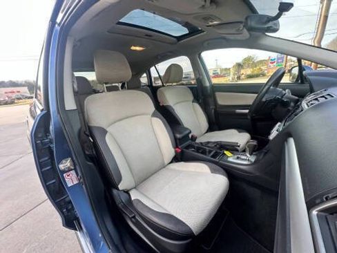 Used 2017 Subaru Crosstrek 2.0i Premium AWD/4WD image 10