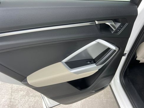 Used 2020 Audi Q3 2.0T Premium w/ Convenience Package image 22