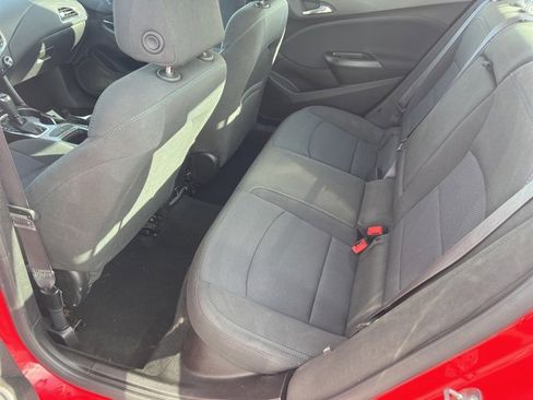 Used 2017 Chevrolet Cruze LT w/ Convenience Package image 11