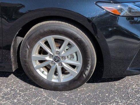 Used 2025 Toyota Camry LE w/ Convenience Package FWD image 10