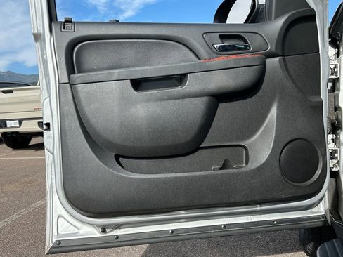 Used 2014 Chevrolet Suburban LS AWD/4WD image 28