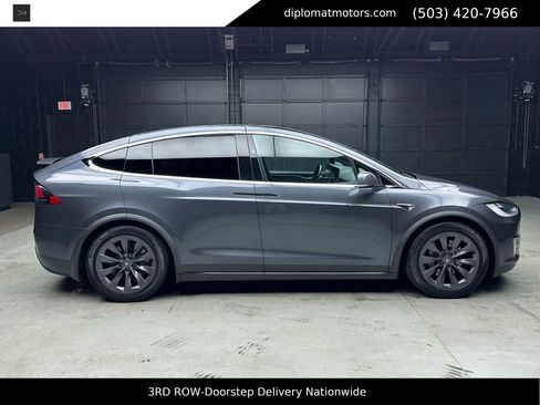 Used 2018 Tesla Model X 100D image 7
