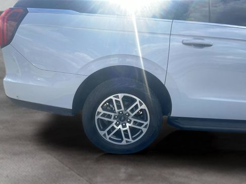 Certified 2025 Ford Expedition Max Active AWD/4WD image 25