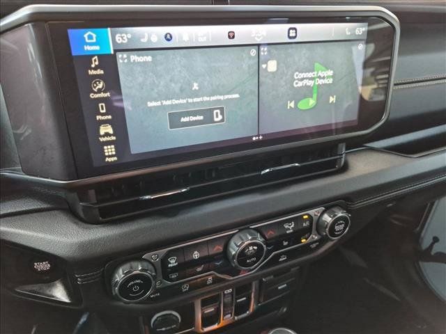 Used 2024 Jeep Wrangler Unlimited Sahara AWD/4WD image 19