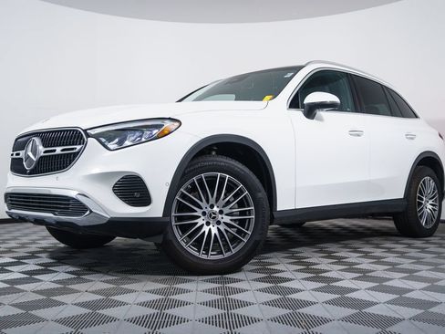 Certified 2025 Mercedes-Benz GLC 300 4MATIC image 1