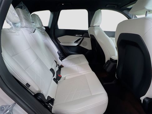 New 2026 BMW X1 xDrive28i w/ Convenience Package image 30