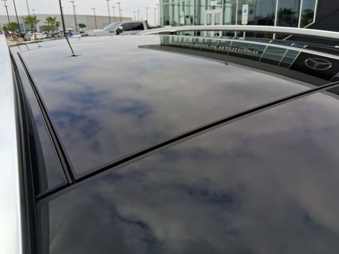 Certified 2022 Mercedes-Benz GLB 250 image 4