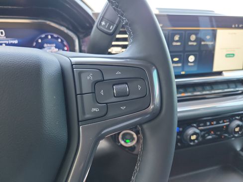 Used 2024 Chevrolet Silverado 2500 High Country w/ High Country Premium Package AWD/4WD image 24