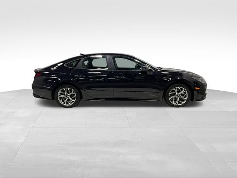 Used 2023 Hyundai Sonata SEL image 3