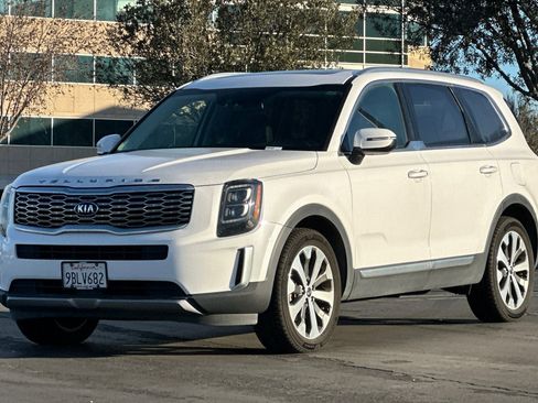 Used 2021 Kia Telluride EX w/ EX Premium Package image 8