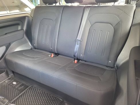 Used 2022 Land Rover Defender 90 AWD/4WD image 10