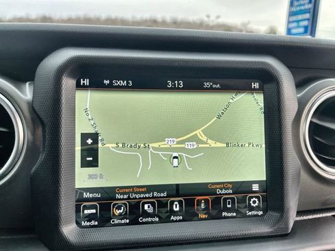 Used 2023 Jeep Gladiator Overland image 22